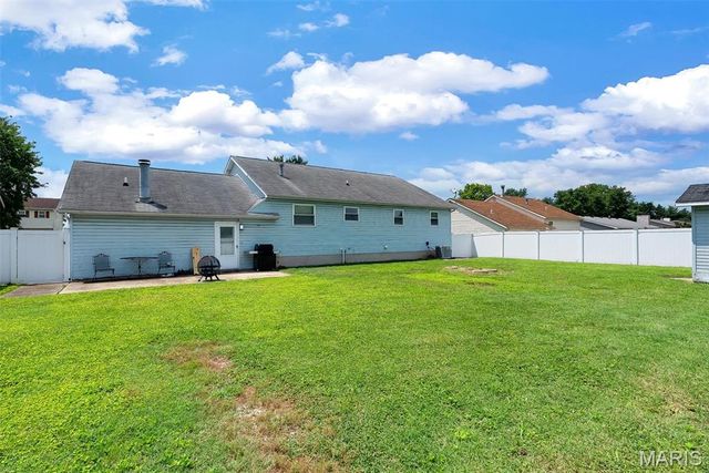 14 Perigen Lane, Granite City, IL 62040