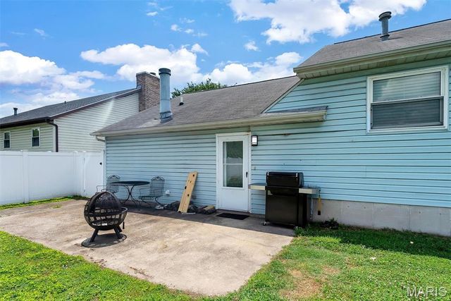 14 Perigen Lane, Granite City, IL 62040