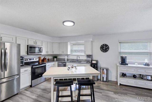 14 Perigen Lane, Granite City, IL 62040