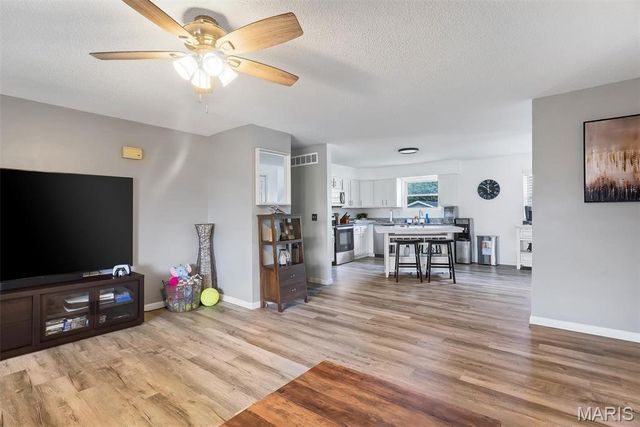 14 Perigen Lane, Granite City, IL 62040