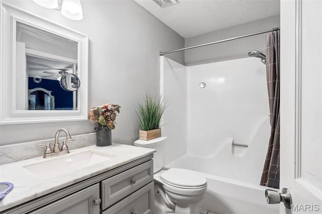 14 Perigen Lane, Granite City, IL 62040