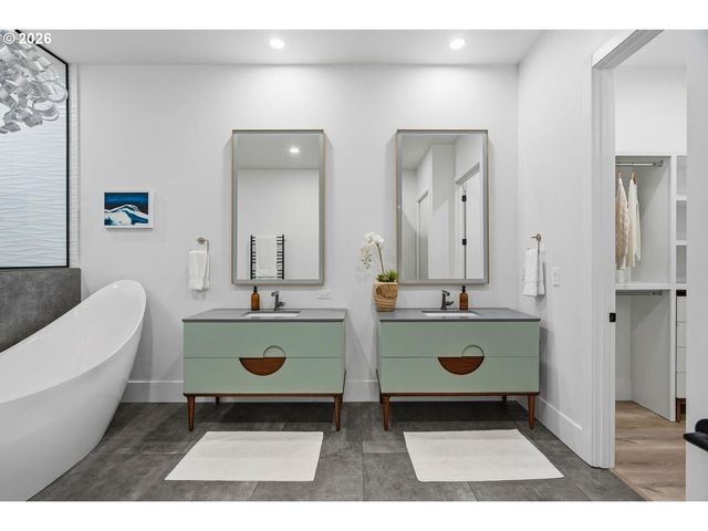 11518 Nw 41ST Ct, Vancouver, WA 98685