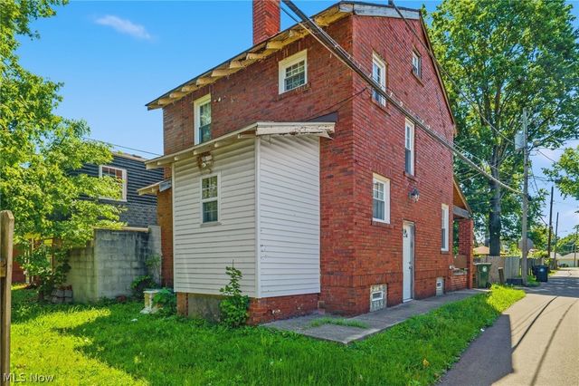 1413 13th Street NW, Canton, OH 44703