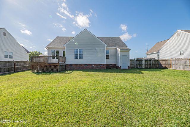 2812 Camille Drive, Winterville, NC 28590