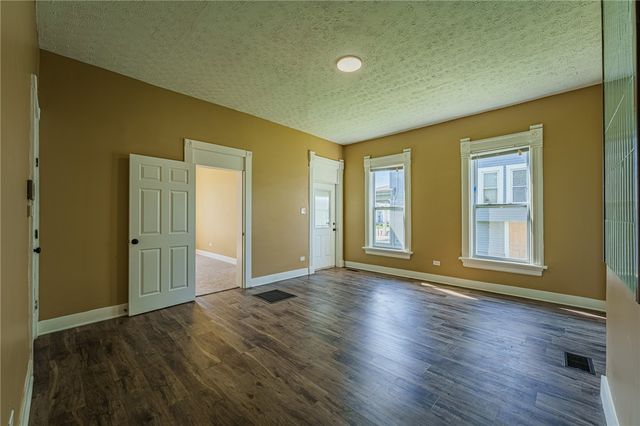 21 S Philadelphia Street, Dayton, OH 45403