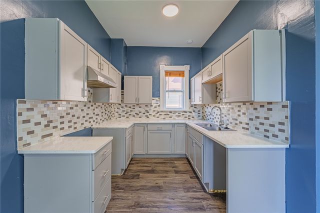 21 S Philadelphia Street, Dayton, OH 45403