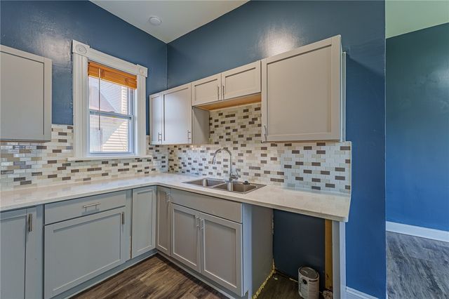 21 S Philadelphia Street, Dayton, OH 45403