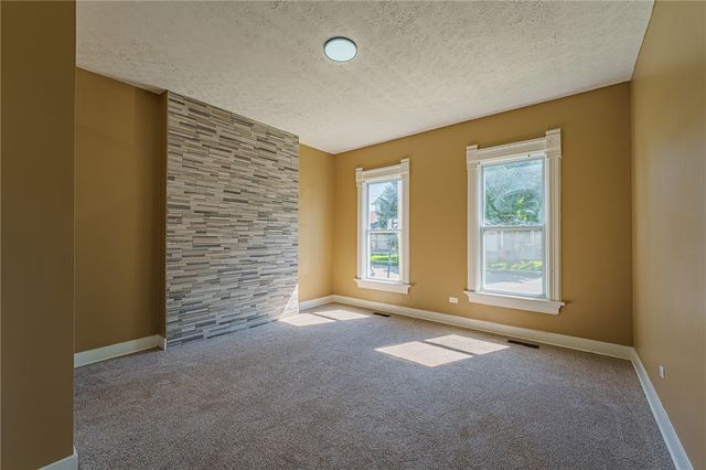 21 S Philadelphia Street, Dayton, OH 45403