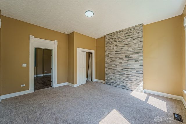 21 S Philadelphia Street, Dayton, OH 45403