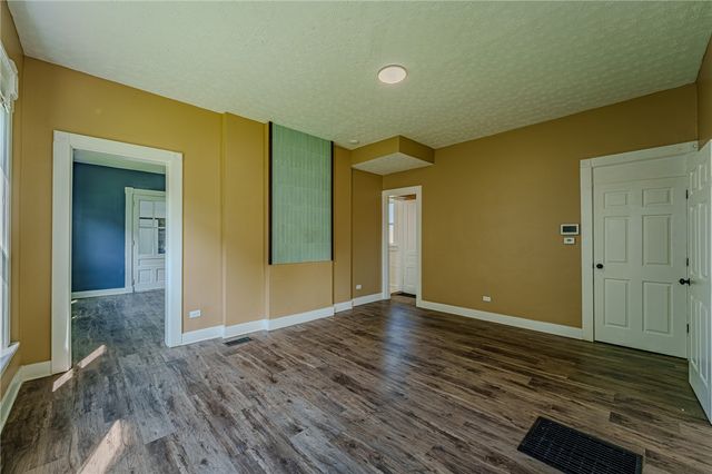 21 S Philadelphia Street, Dayton, OH 45403