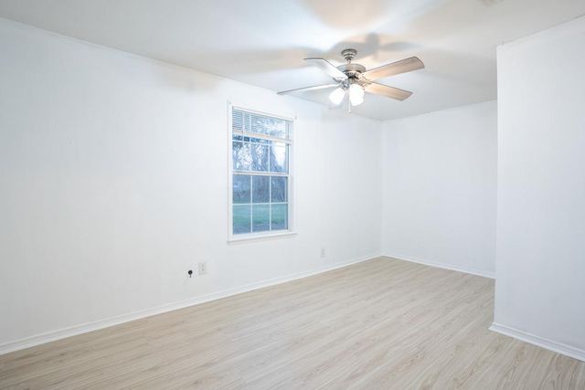 207 Harris ST, Elgin, TX 78621