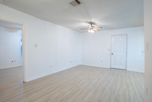 207 Harris ST, Elgin, TX 78621