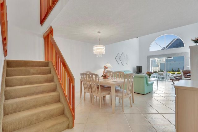 1302 Ocean Dunes Circle, Jupiter, FL 33477