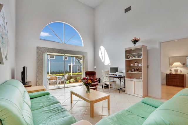 1302 Ocean Dunes Circle, Jupiter, FL 33477