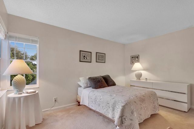 1302 Ocean Dunes Circle, Jupiter, FL 33477