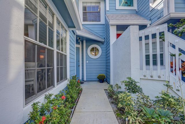 1302 Ocean Dunes Circle, Jupiter, FL 33477