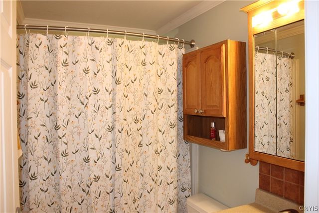 15 Inglesid Lane, Salina, NY 13090