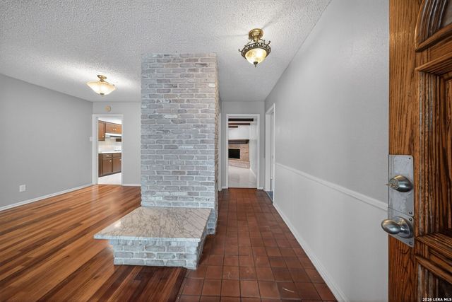 3743 NEWROCK DR, San Antonio, TX 78230