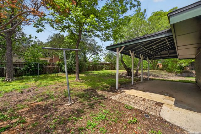 3743 NEWROCK DR, San Antonio, TX 78230