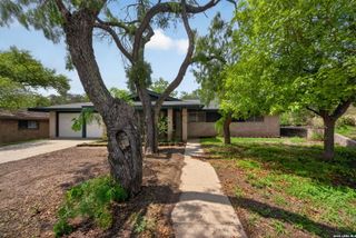 3743 NEWROCK DR, San Antonio, TX 78230