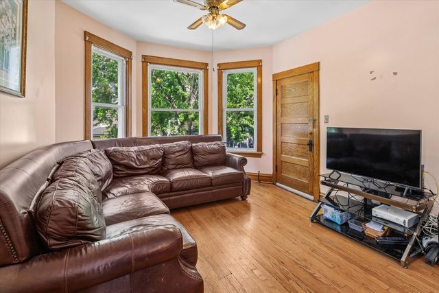 2147 N Kilpatrick Avenue, Chicago, IL 60639