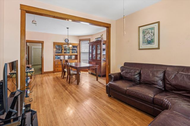 2147 N Kilpatrick Avenue, Chicago, IL 60639
