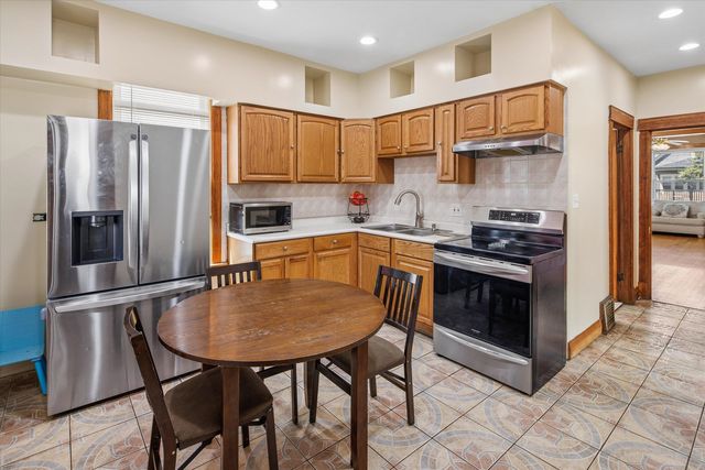 2147 N Kilpatrick Avenue, Chicago, IL 60639