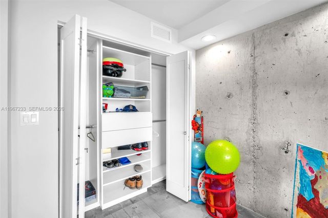 7135 Collins Ave 736, Miami Beach, FL 33141