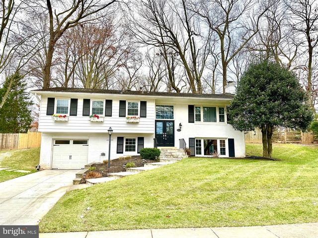 2529 W MEREDITH DR, Vienna, VA 22181