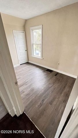 1912 Greenwood Avenue, Toledo, OH 43605