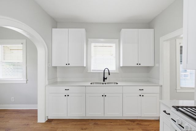 1130 Schley, San Antonio, TX 78210