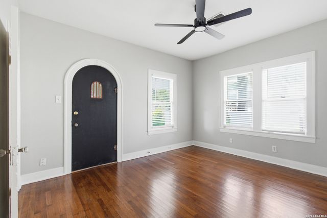 1130 Schley, San Antonio, TX 78210