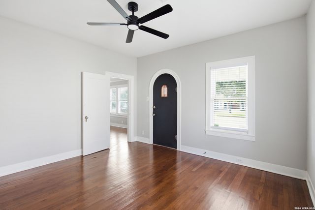 1130 Schley, San Antonio, TX 78210