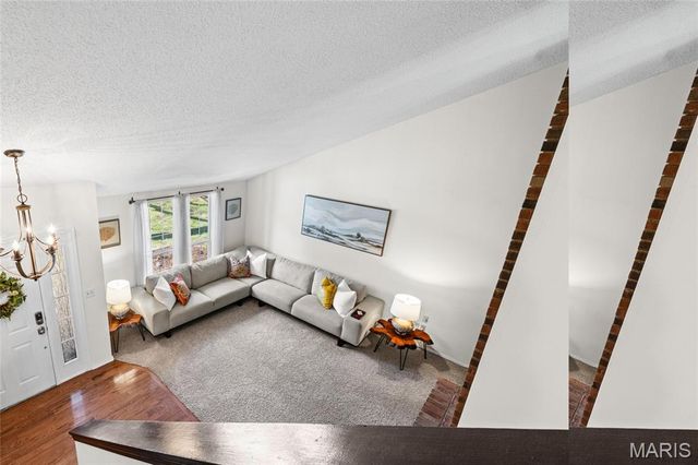 13311 Chapel Mill Drive, St Louis, MO 63141