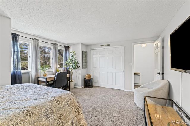 13311 Chapel Mill Drive, St Louis, MO 63141