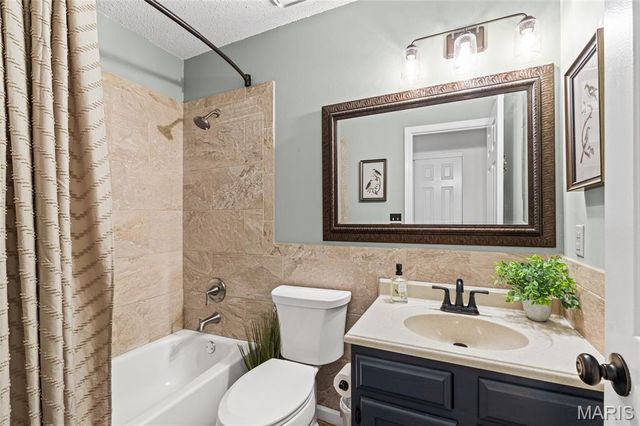 13311 Chapel Mill Drive, St Louis, MO 63141