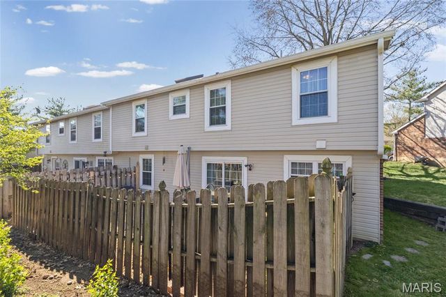 13311 Chapel Mill Drive, St Louis, MO 63141