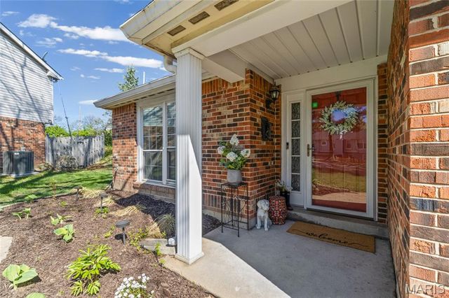 13311 Chapel Mill Drive, St Louis, MO 63141