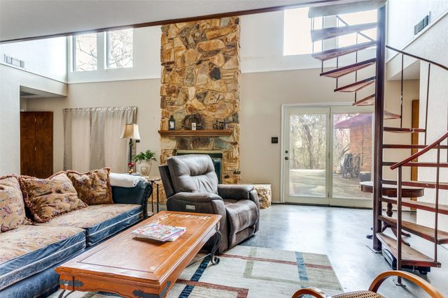 408 Pecan Court, Alvarado, TX 76009