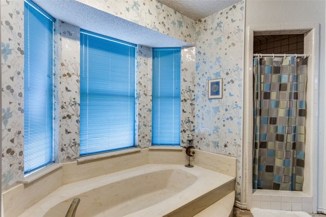 408 Pecan Court, Alvarado, TX 76009