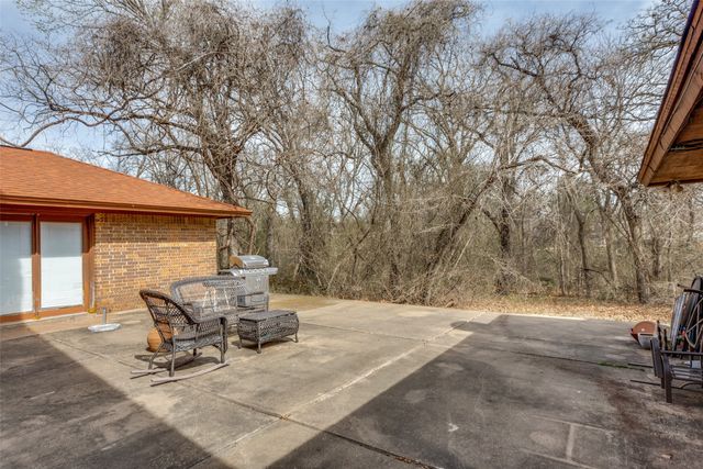 408 Pecan Court, Alvarado, TX 76009