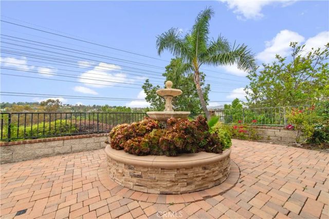22201 Wayside, Mission Viejo, CA 92692