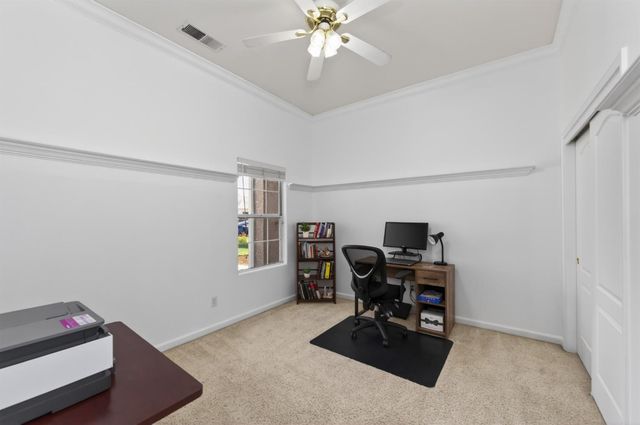 2644 Bellaire Avenue, Clovis, CA 93611