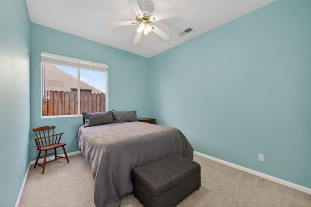 2644 Bellaire Avenue, Clovis, CA 93611