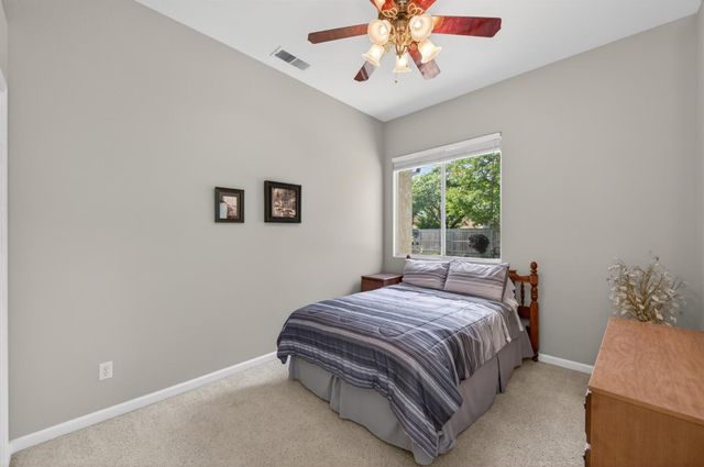 2644 Bellaire Avenue, Clovis, CA 93611