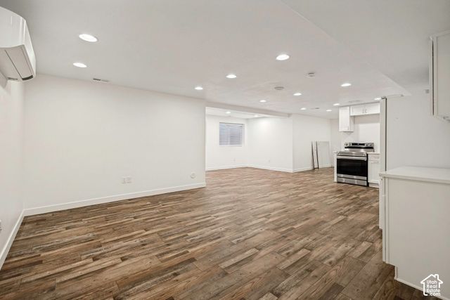 6076 S 4400 W, Hooper, UT 84315