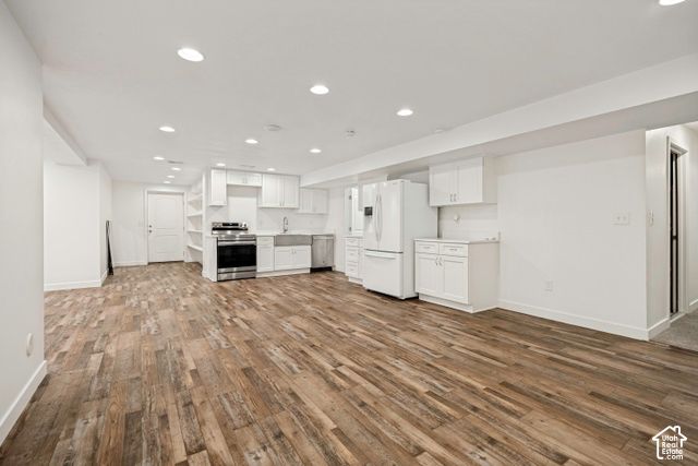 6076 S 4400 W, Hooper, UT 84315