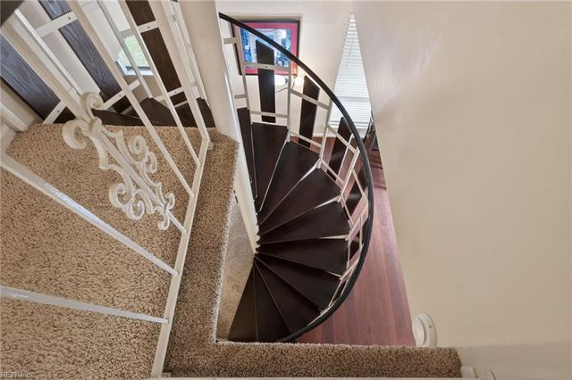 4048 Barkleaf DR, Virginia Beach, VA 23462