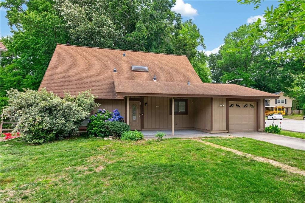 4048 Barkleaf DR, Virginia Beach, VA 23462