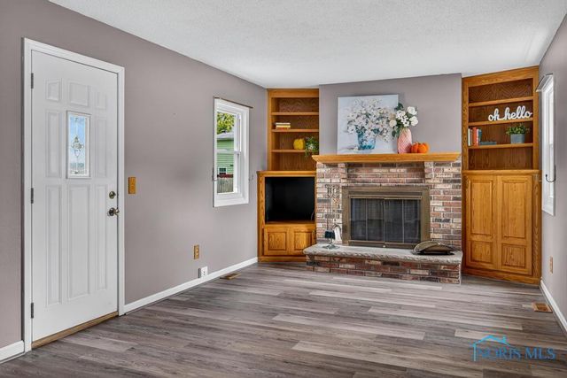 2155 Bishopsgate Drive, Toledo, OH 43614